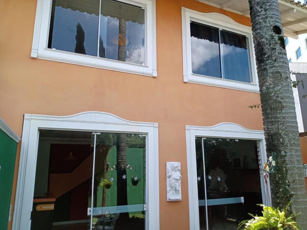 Insta Hostel Floripa Флорианополис Экстерьер фото